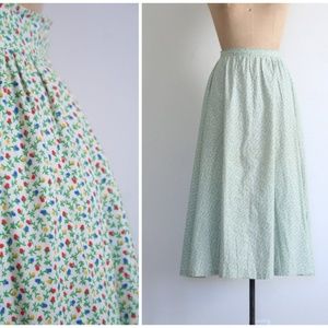 Vintage 70s calico skirt - summer / Mini Rosebuds
